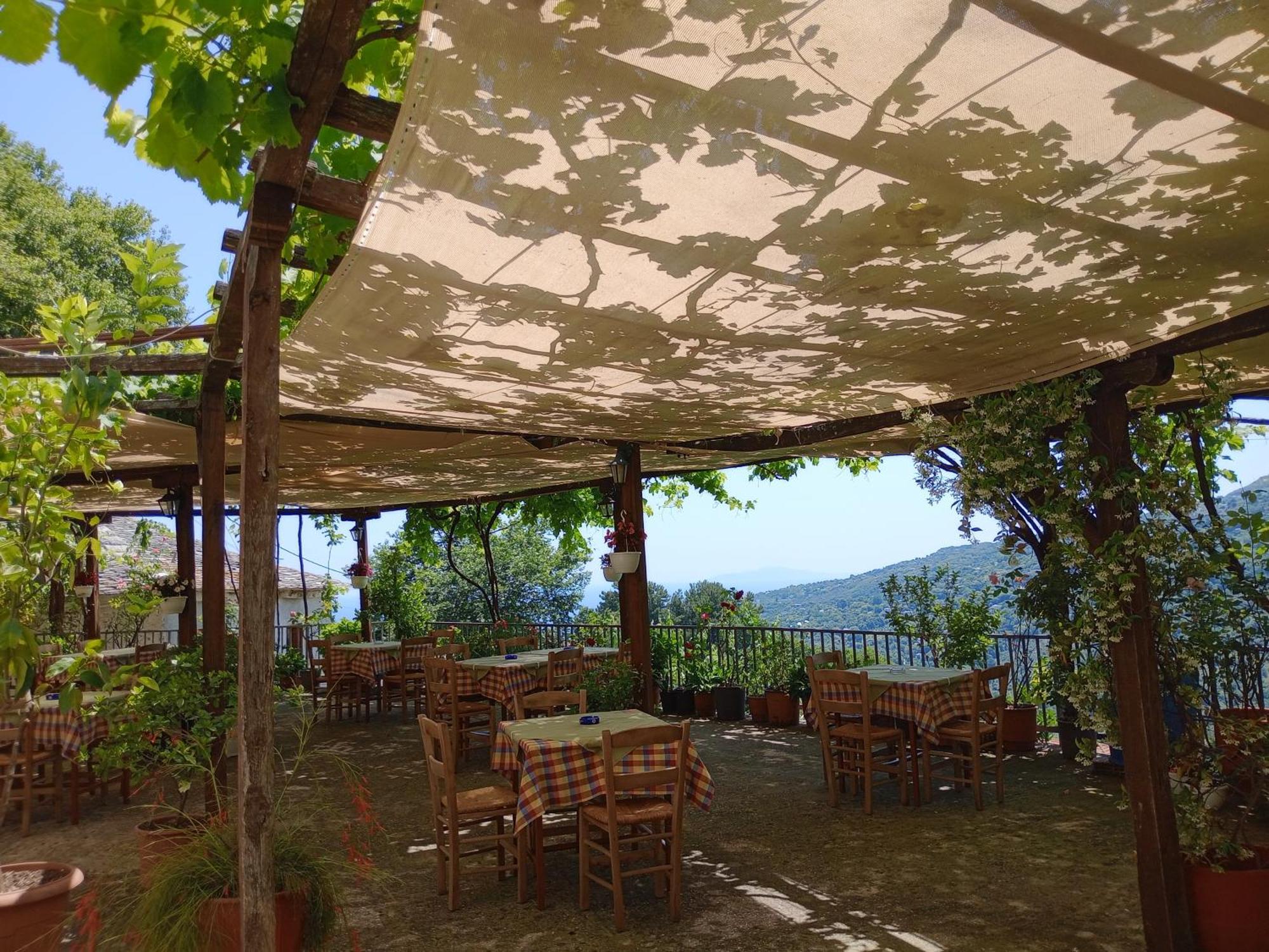 Hotel Erotas Áyios Dhimítrios Extérieur photo
