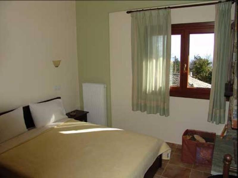 Hotel Erotas Áyios Dhimítrios Extérieur photo