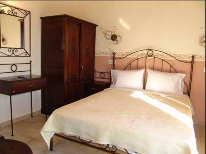 Hotel Erotas Áyios Dhimítrios Extérieur photo