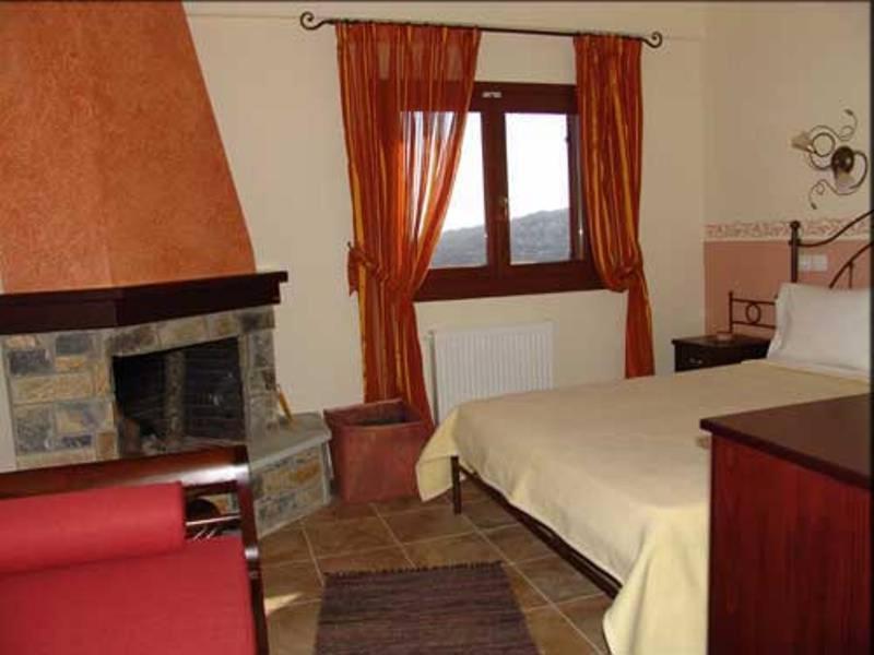 Hotel Erotas Áyios Dhimítrios Extérieur photo
